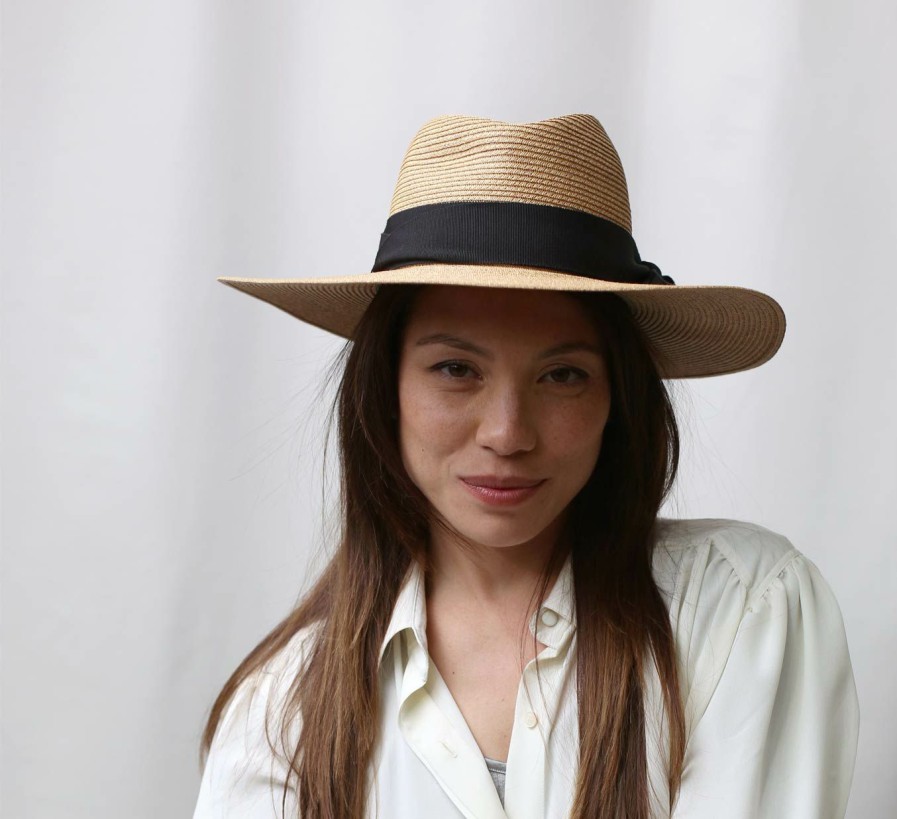 * | Mademoiselle Chapeaux Lou